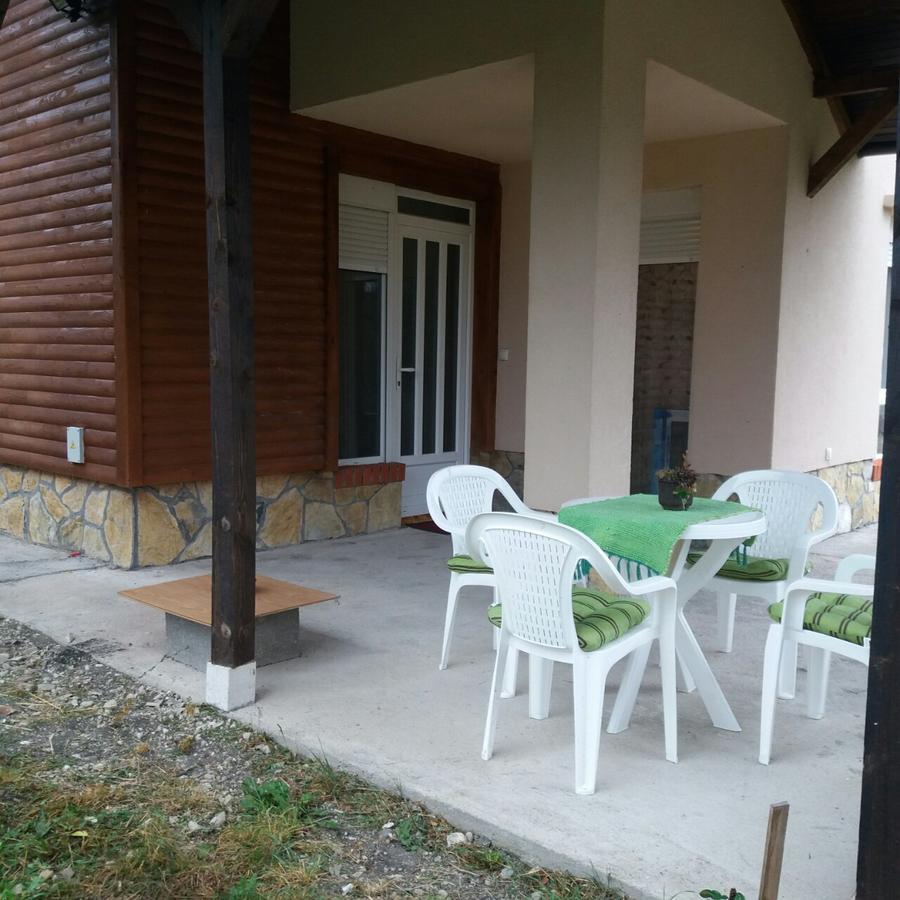 Vitas Kremna Exterior foto